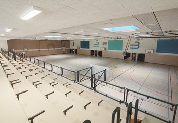 Das Bild zeigt die neue Sporthalle