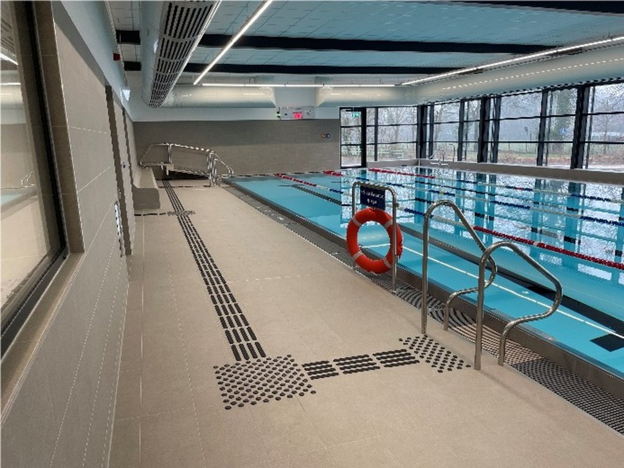 Quelle: Stadt Löhne/Kristof Hohlfeld Das Bild zeigt das frisch sanierte Lernschwimmbecken in Löhne.