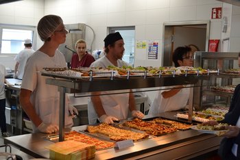 Das Bild zeigt die Kantine der Jugendwerkstatt
