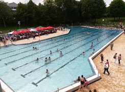 © Stadt Rottenburg a. d. Laaber, Sebastian Ostermair Das Bild zeigt das neue Schwimmbecken